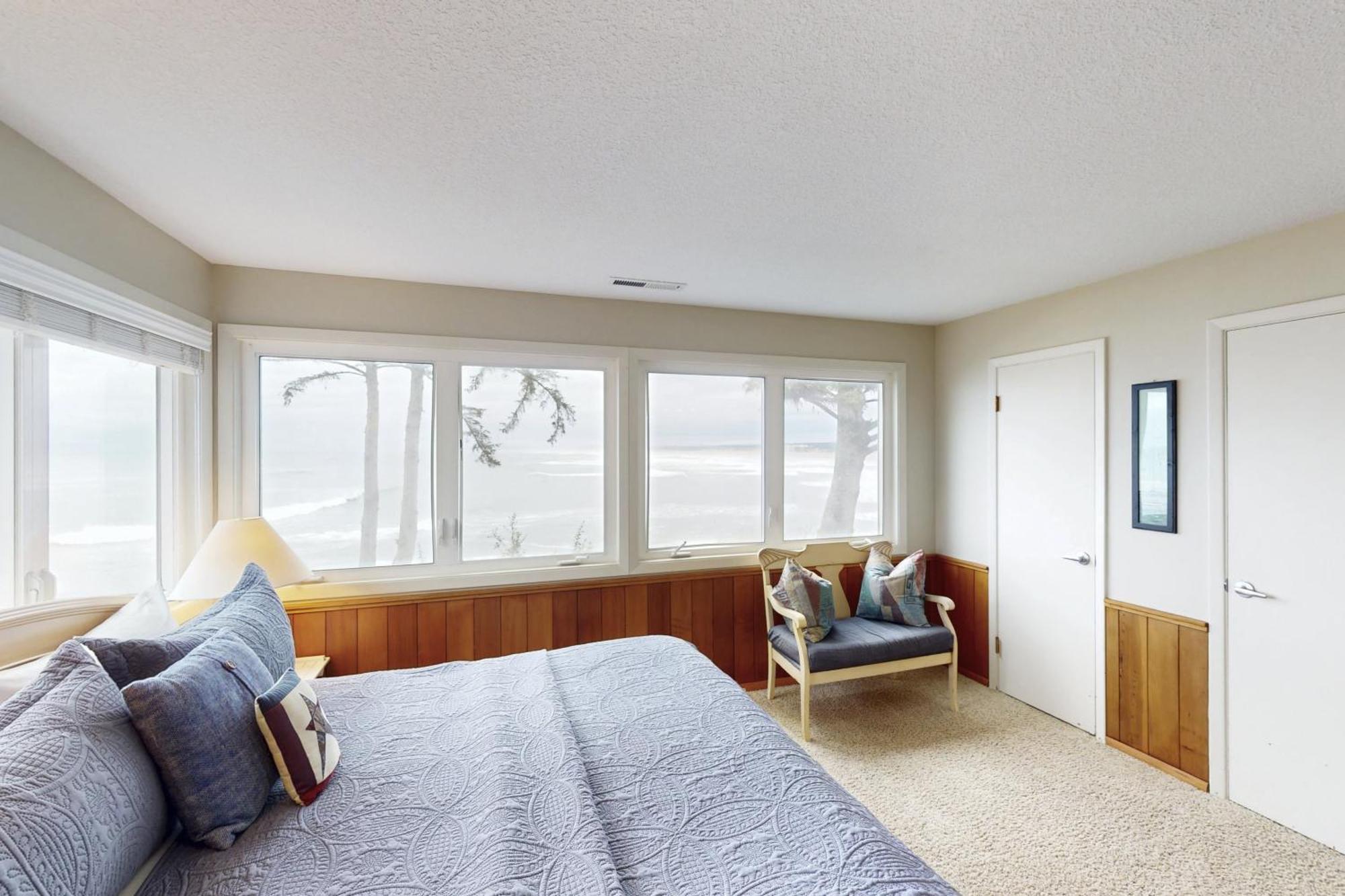 Spectacular Seaside Surf-View Home Exterior photo